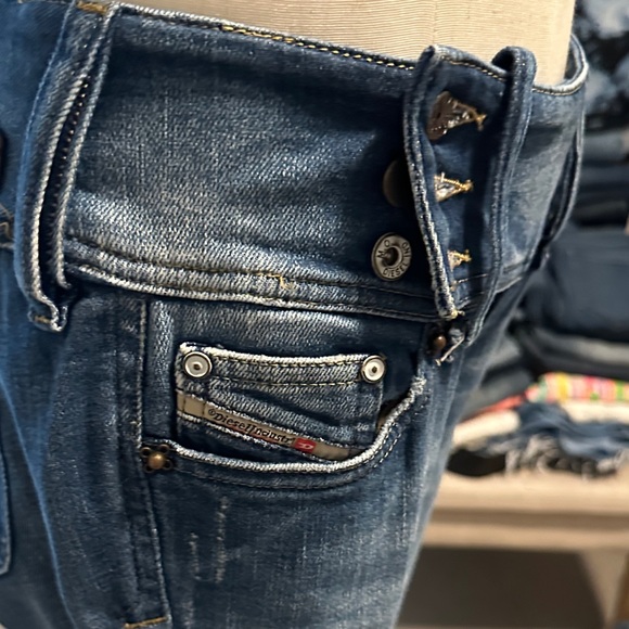 Women's Diesel Cherokee Dark Blue Stretch Jeans - Picture 3 of 11